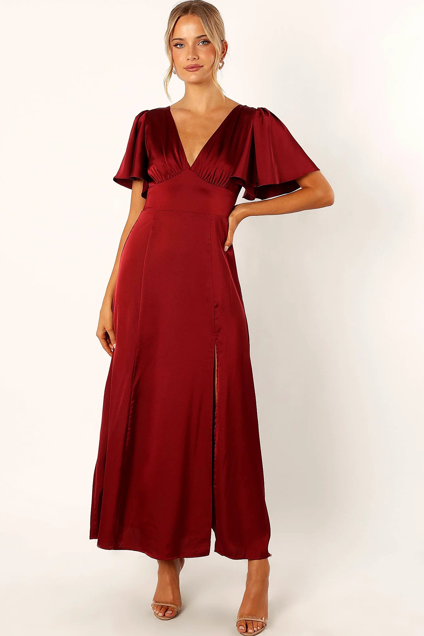 Side view of the front split opening the skirt