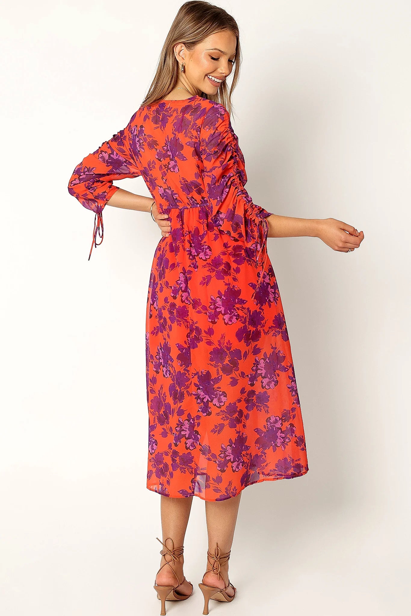Close detail of the gathered drawstring on the sleeve