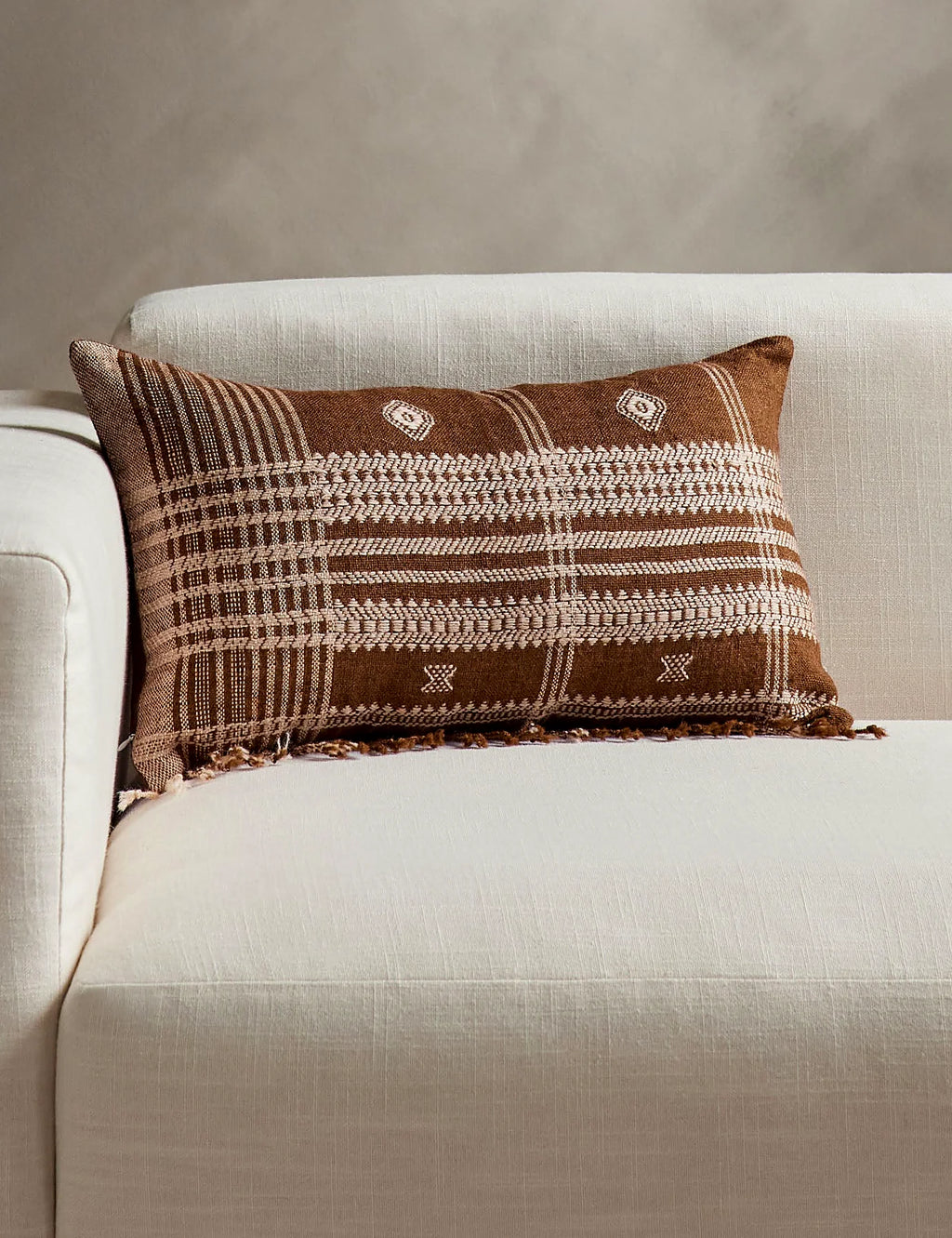 Kavia Pillow