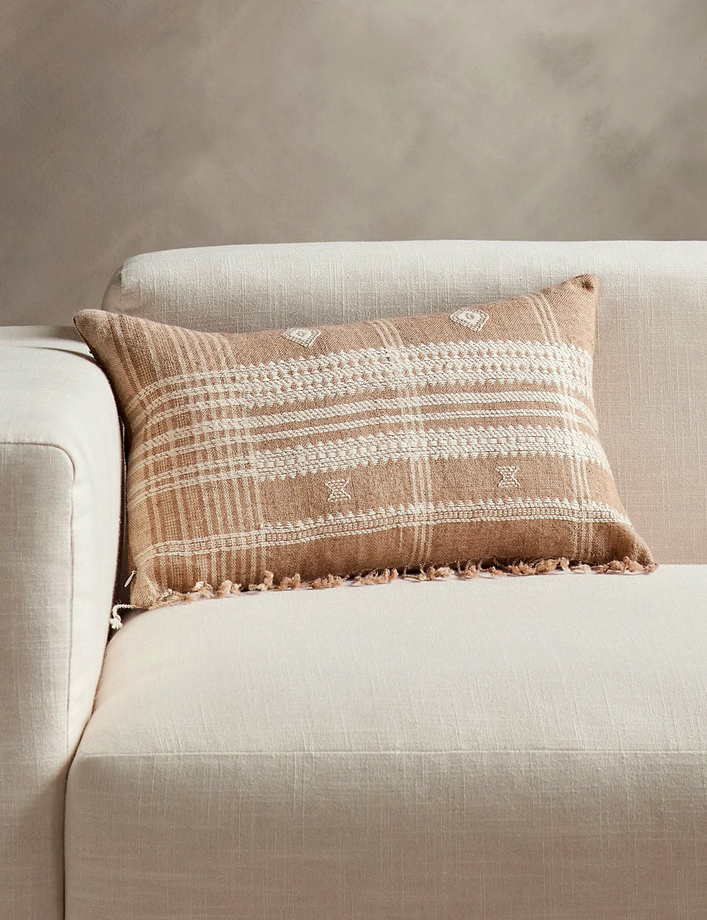 Kavia Pillow