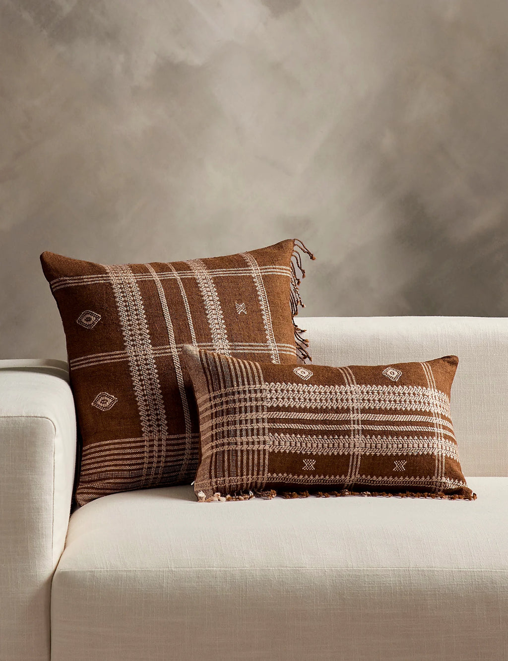 Kavia Pillow