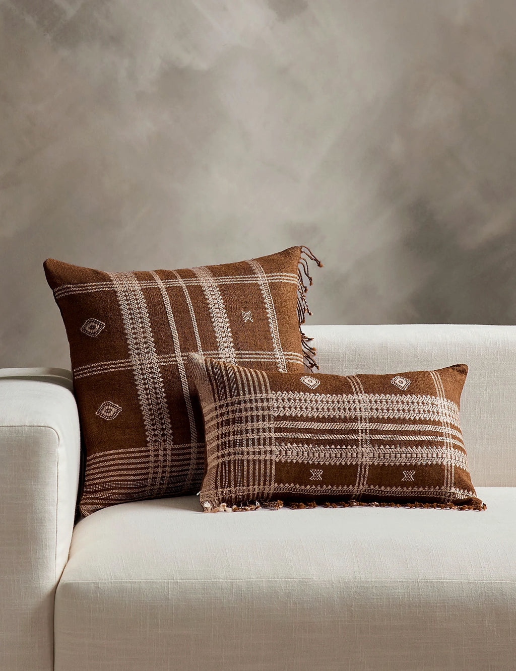 Kavia Pillow