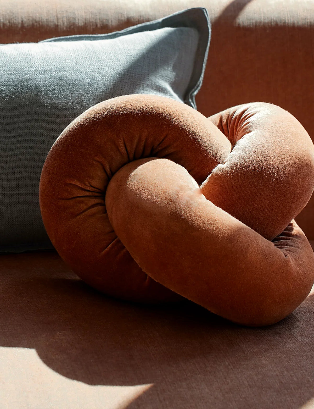 Arlo Linen Pillow