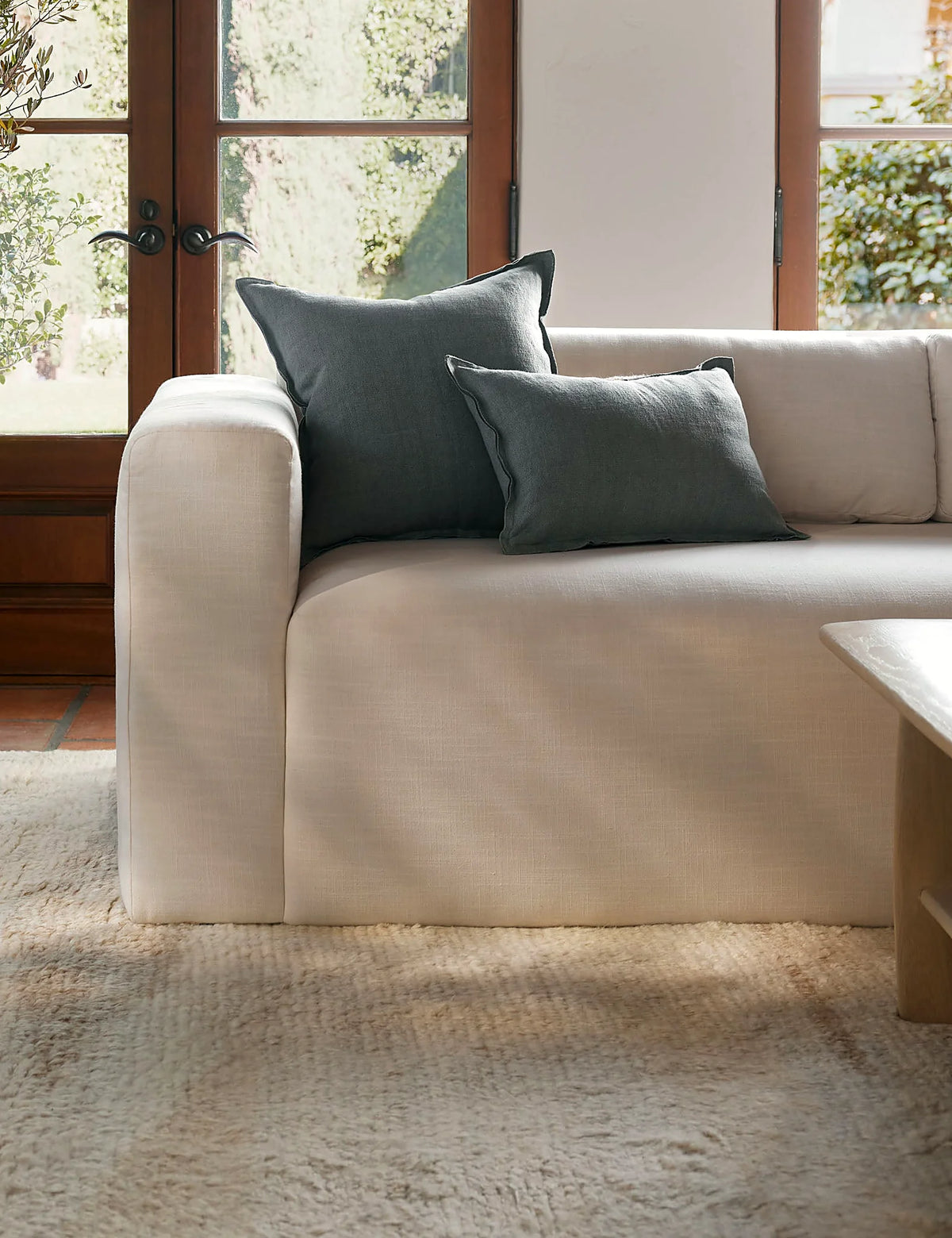 Arlo Linen Pillow