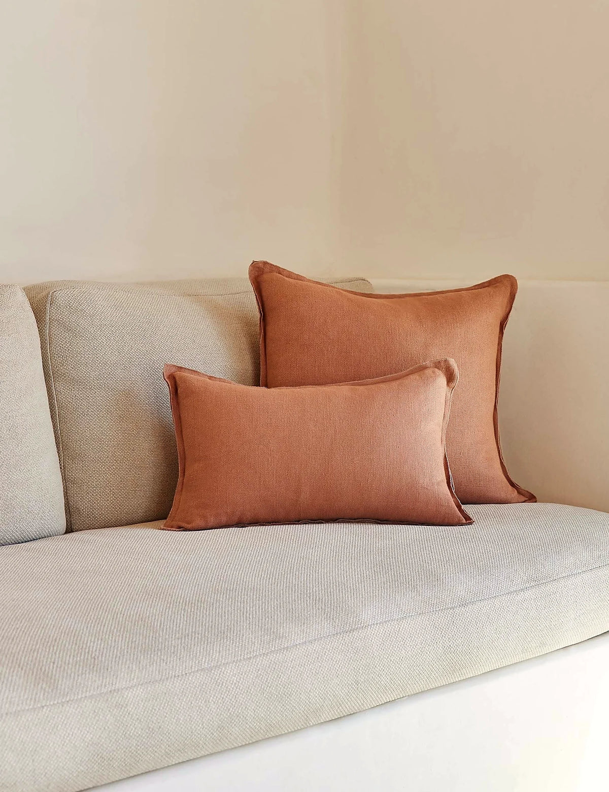 Close view of the flange trim edge on a linen lumbar pillow