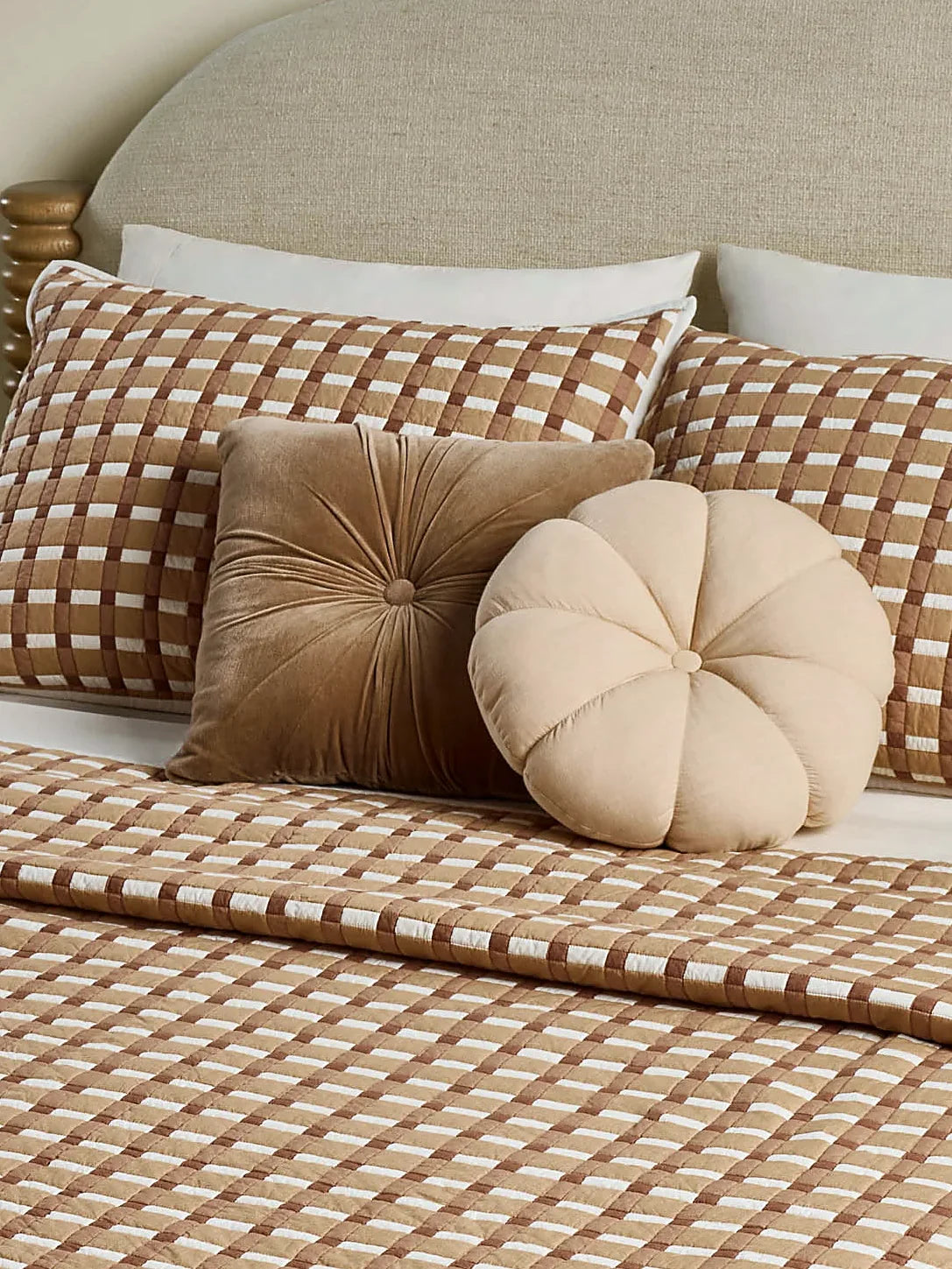 Mini Max Stores — breathable-cotton-gingham-quilt