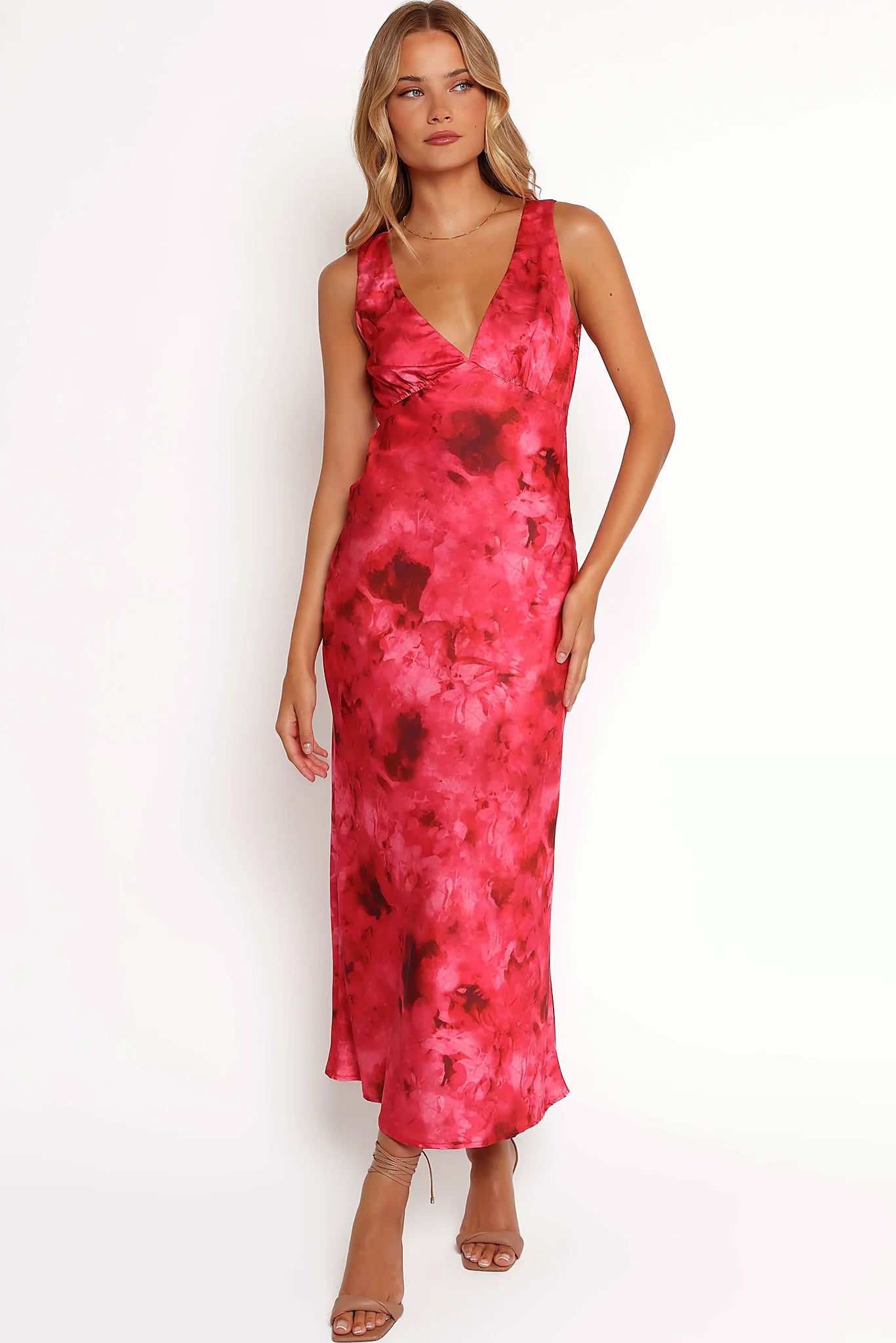 Back view of the thick shoulder straps