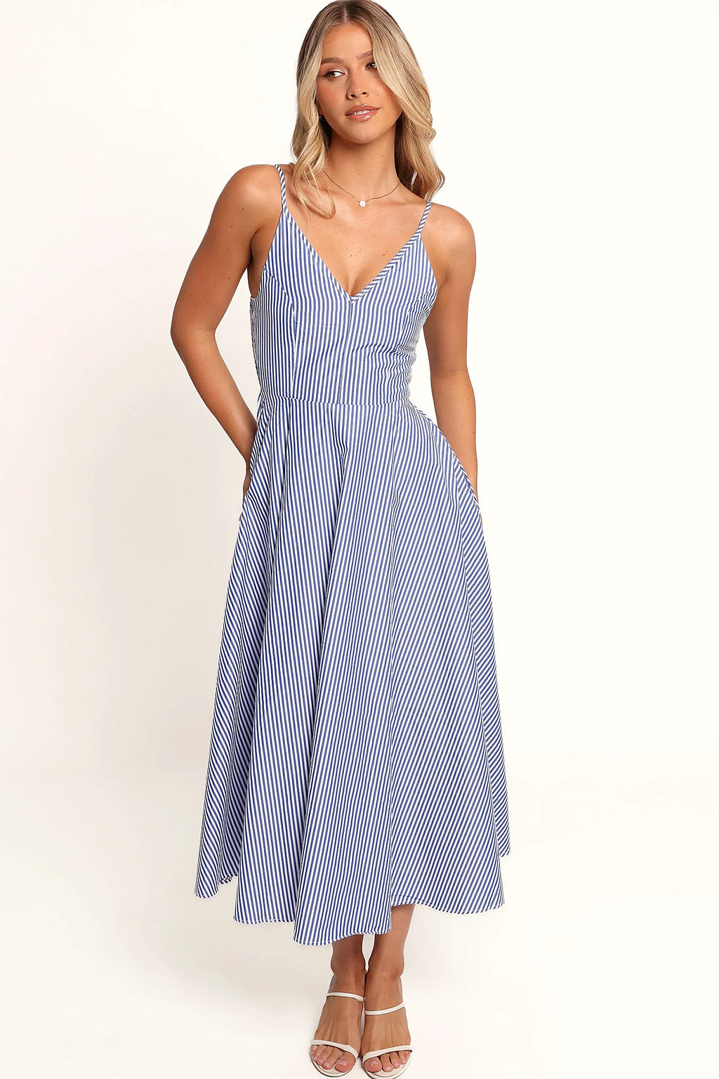 Back view showing the elasticised pull-over back