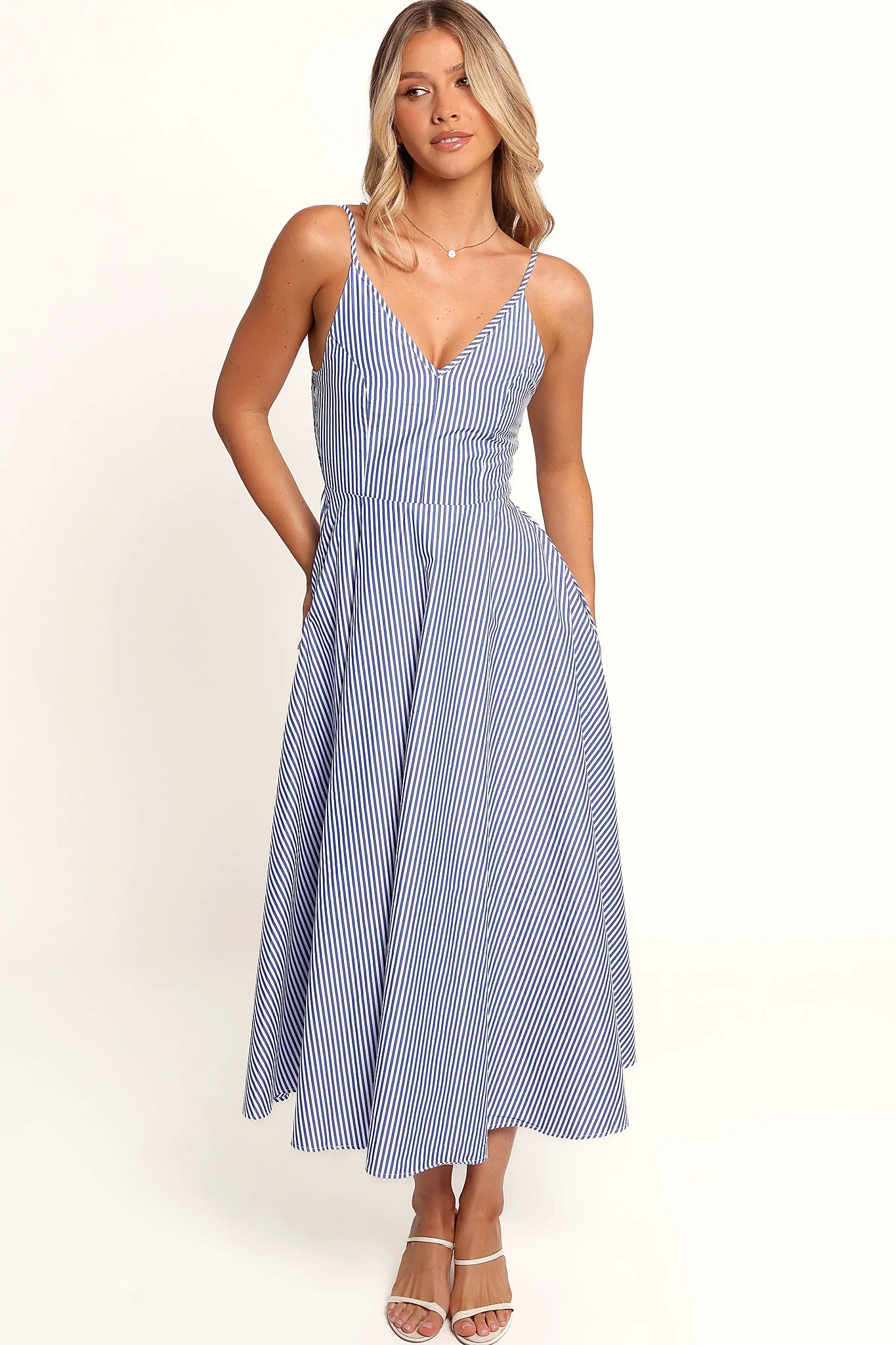 Back view showing the elasticised pull-over back