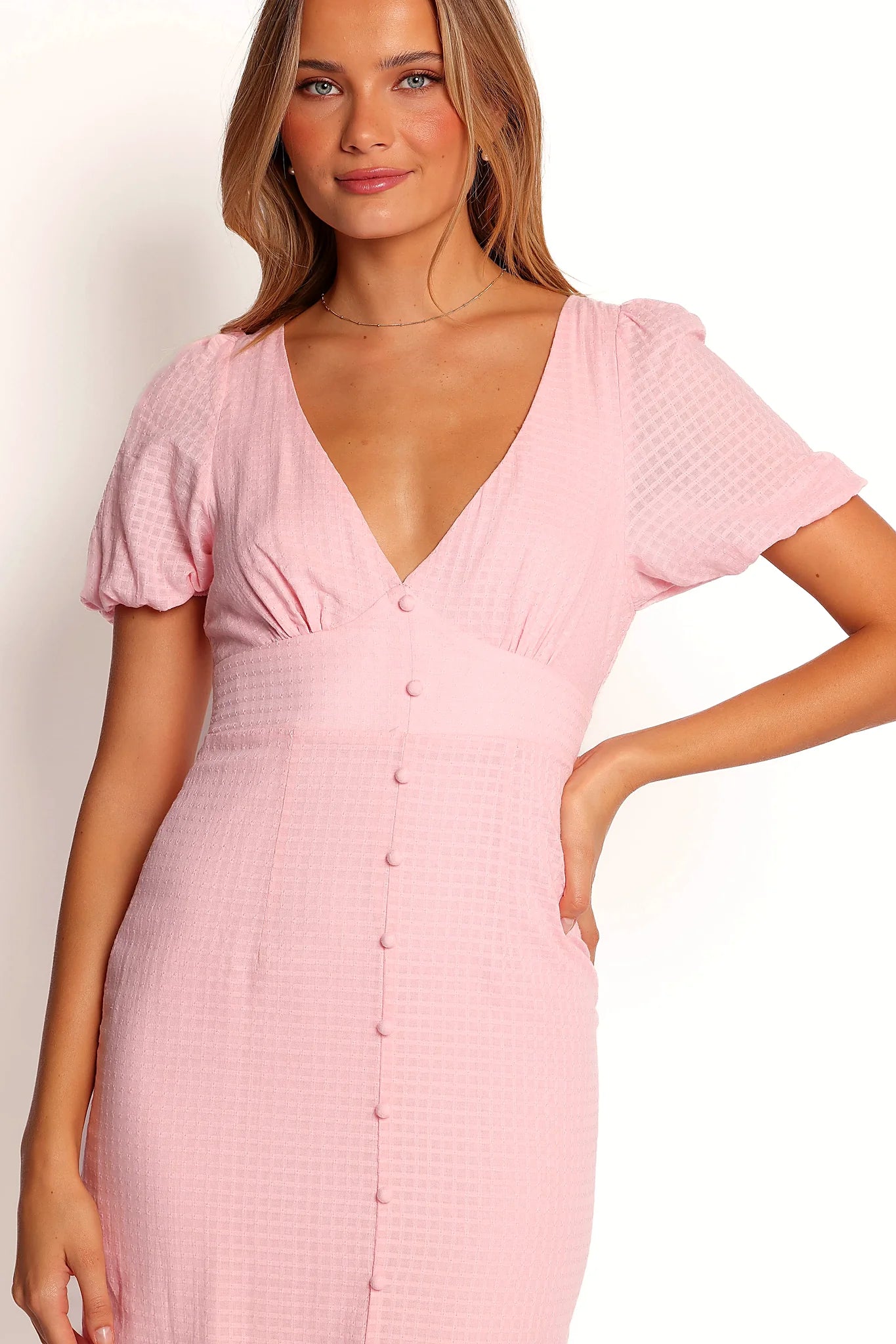Back view with the invisible zip