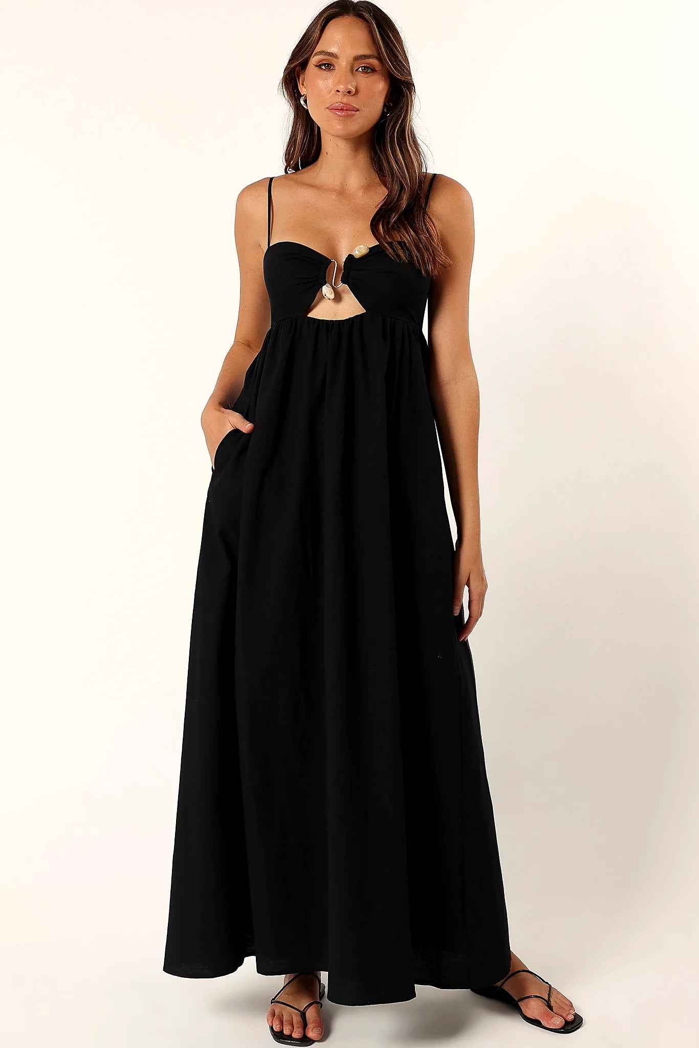 Back view with the invisible zip and thin adjustable straps
