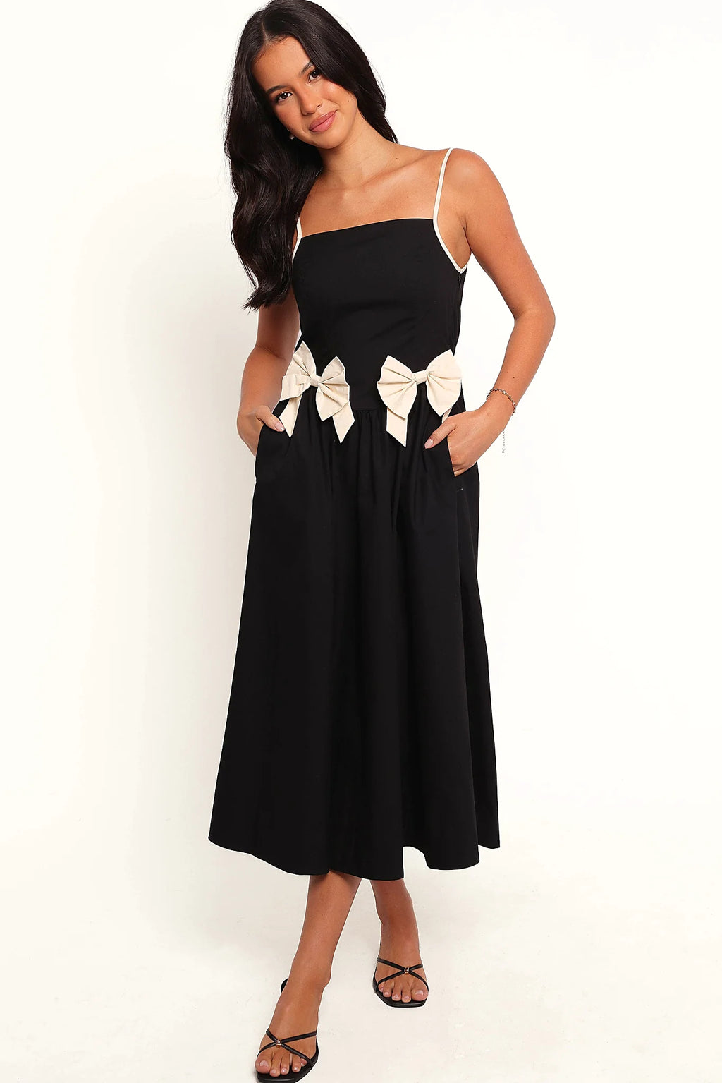 Close detail of the bow detail on the elasticised waistband
