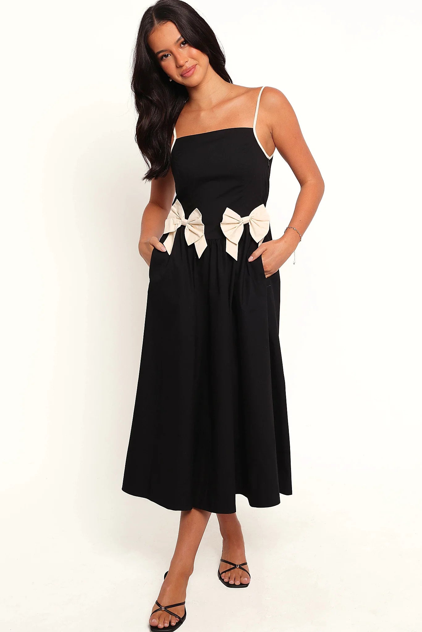 Close detail of the bow detail on the elasticised waistband