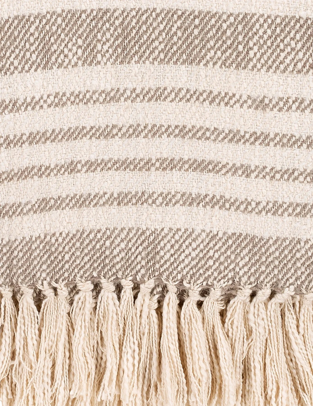 Elulia Throw